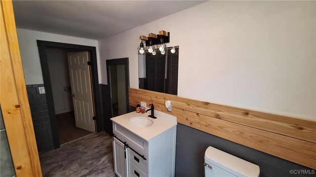5667 Buckley Hall Rd, Cobbs Creek, VA 23056