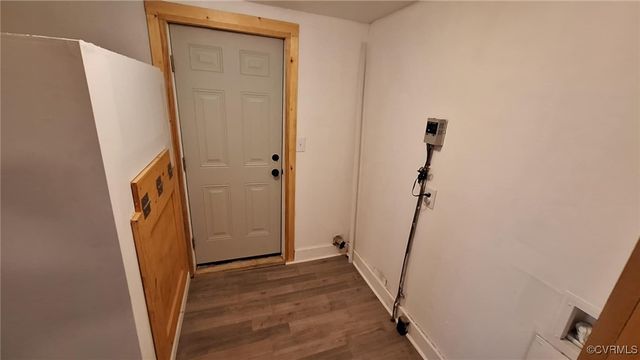 5667 Buckley Hall Rd, Cobbs Creek, VA 23056