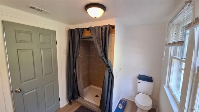 5667 Buckley Hall Rd, Cobbs Creek, VA 23056
