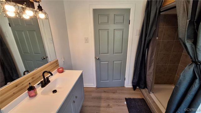 5667 Buckley Hall Rd, Cobbs Creek, VA 23056