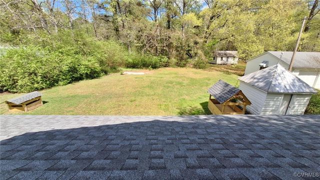 5667 Buckley Hall Rd, Cobbs Creek, VA 23056