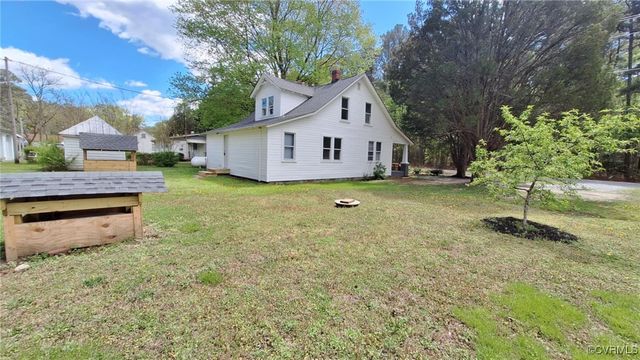 5667 Buckley Hall Rd, Cobbs Creek, VA 23056
