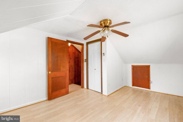 301 LAKEVIEW AVE, Edgewater, MD 21037