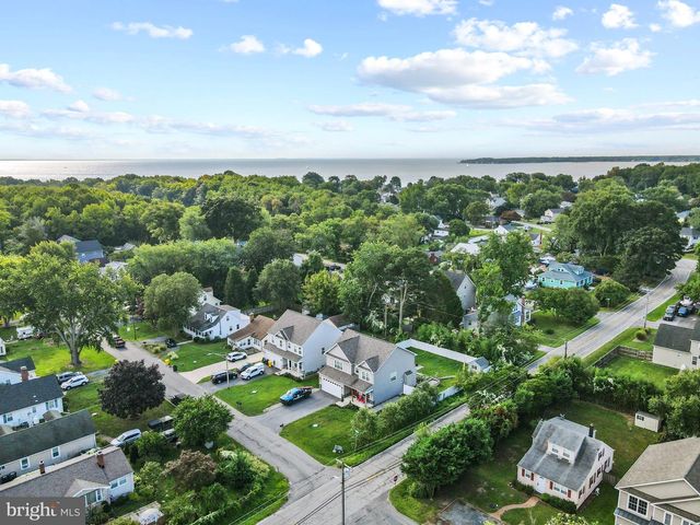 301 LAKEVIEW AVE, Edgewater, MD 21037