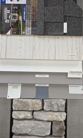 1714 Whalen DRIVE, Oconomowoc, WI 53066