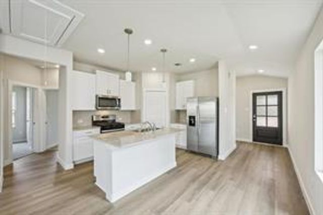 1913 Oregon White Oak Dr, Conroe, TX 77304