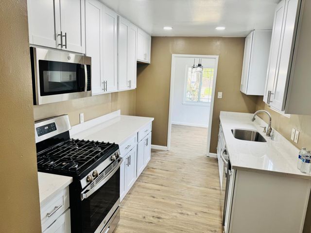 3054 Princeton Ave, Stockton, CA 95204