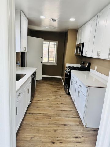 3054 Princeton Ave, Stockton, CA 95204