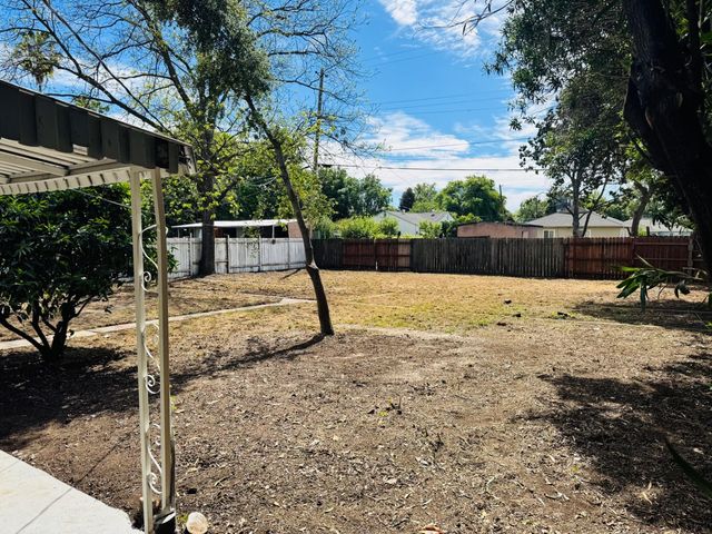 3054 Princeton Ave, Stockton, CA 95204