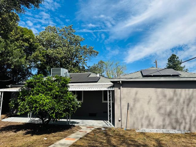 3054 Princeton Ave, Stockton, CA 95204