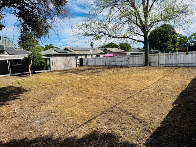 3054 Princeton Ave, Stockton, CA 95204