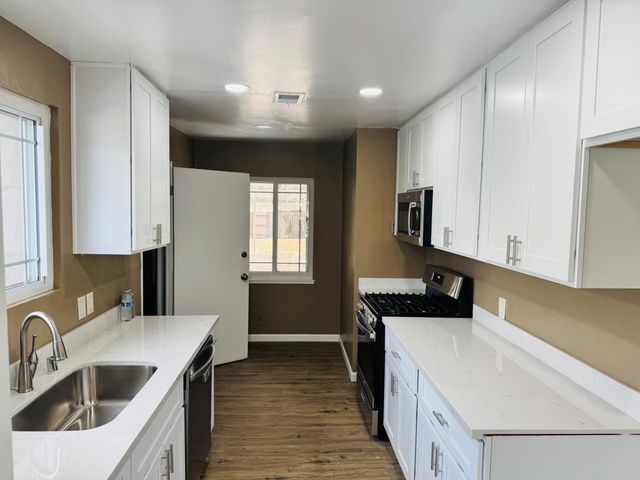 3054 Princeton Ave, Stockton, CA 95204