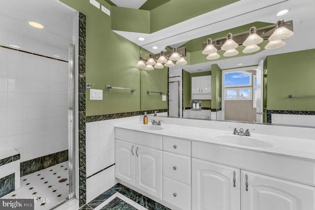 13 TOBAGO AVE, Toms River, NJ 08753