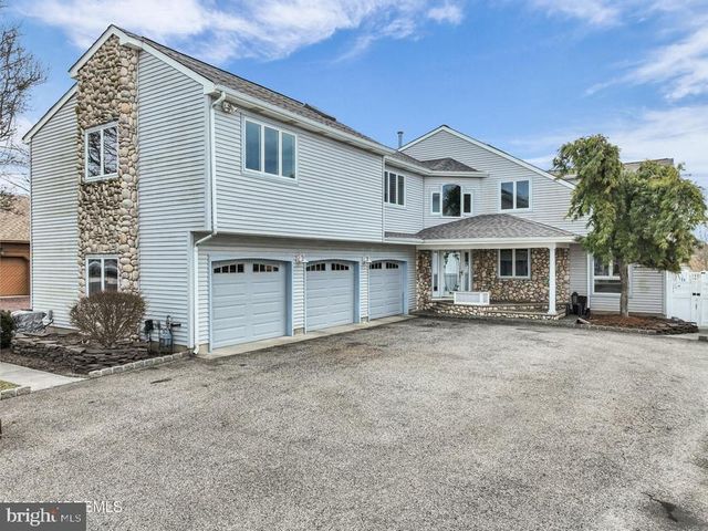 13 TOBAGO AVE, Toms River, NJ 08753