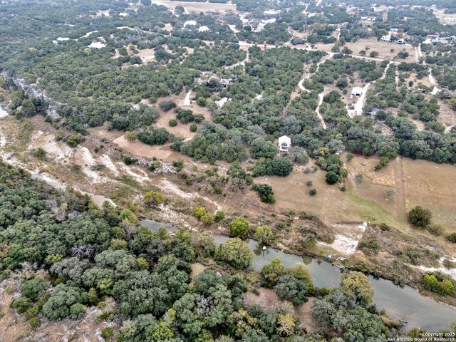 1258 River Bluff, Pipe Creek, TX 78063