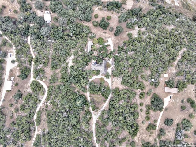 1258 River Bluff, Pipe Creek, TX 78063