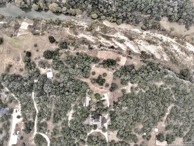 1258 River Bluff, Pipe Creek, TX 78063