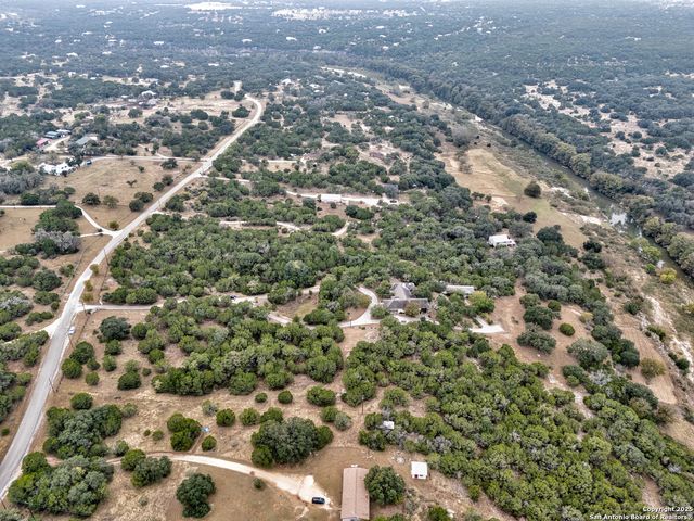 1258 River Bluff, Pipe Creek, TX 78063