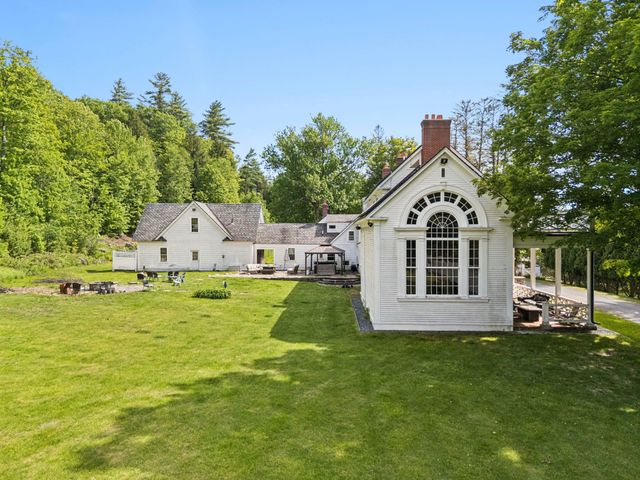 9 Camel Hump Road, Newport, NH 03773