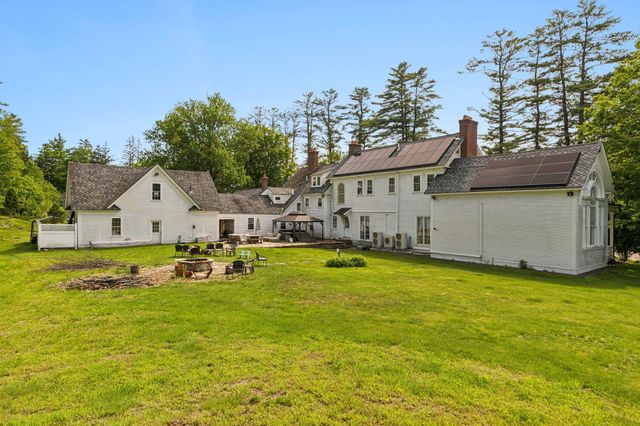 9 Camel Hump Road, Newport, NH 03773