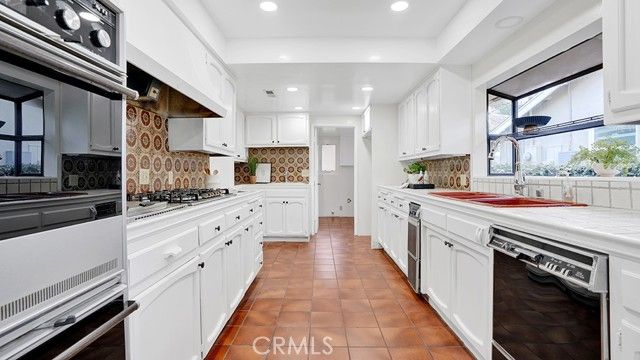 5537 Stardust, La Canada Flintridge, CA 91011