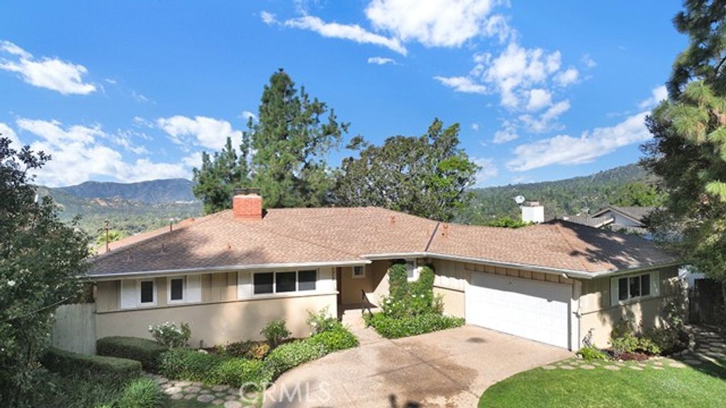 5537 Stardust, La Canada Flintridge, CA 91011