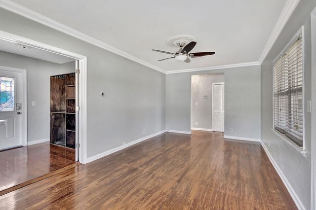 736 Rockland Drive, West Palm Beach, FL 33405