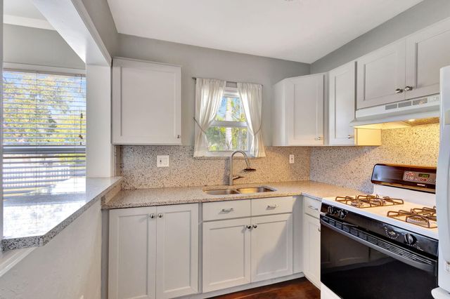 736 Rockland Drive, West Palm Beach, FL 33405