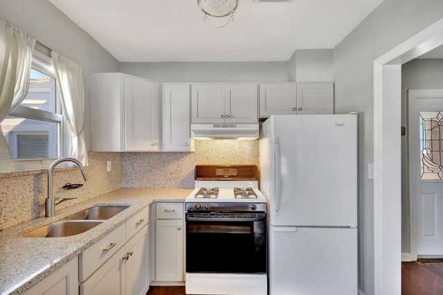 736 Rockland Drive, West Palm Beach, FL 33405