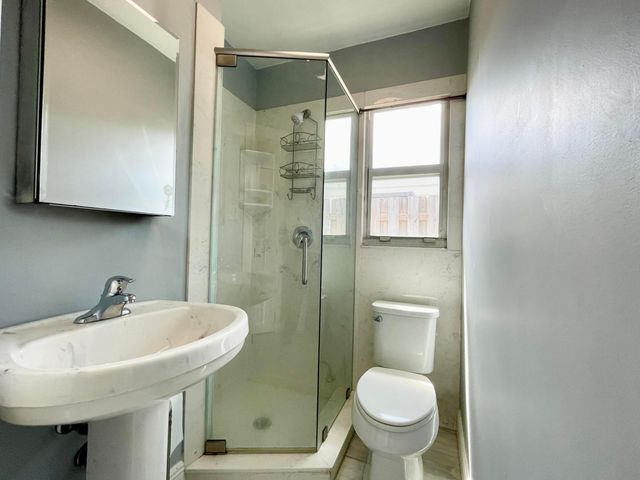 736 Rockland Drive, West Palm Beach, FL 33405