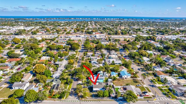 736 Rockland Drive, West Palm Beach, FL 33405