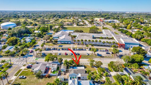 736 Rockland Drive, West Palm Beach, FL 33405