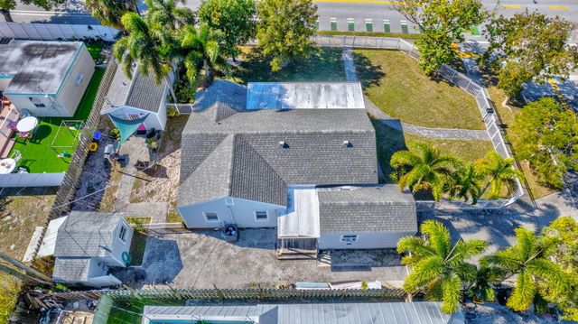 736 Rockland Drive, West Palm Beach, FL 33405