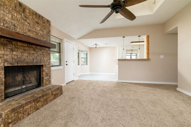 937 Springhill Drive, Burleson, TX 76028