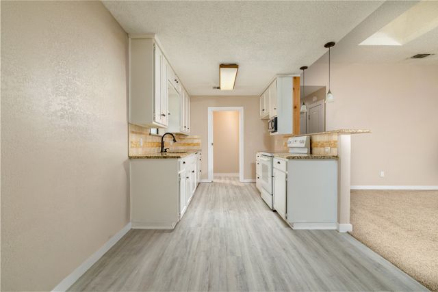 937 Springhill Drive, Burleson, TX 76028