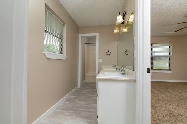 937 Springhill Drive, Burleson, TX 76028