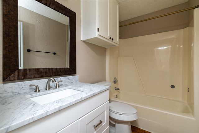 937 Springhill Drive, Burleson, TX 76028