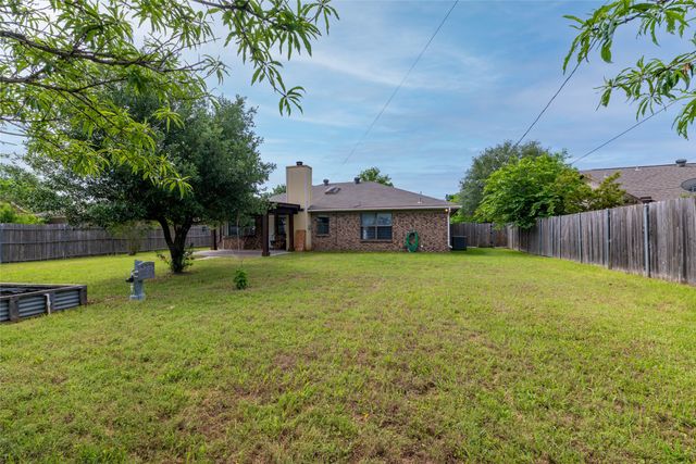 937 Springhill Drive, Burleson, TX 76028