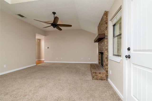937 Springhill Drive, Burleson, TX 76028
