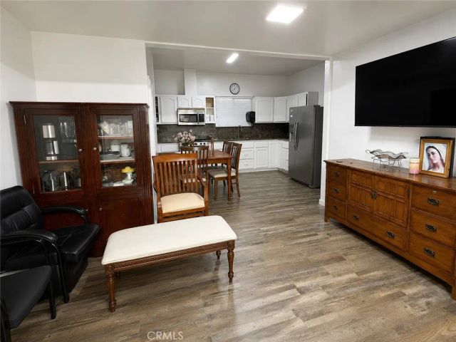 14921 Titus, Panorama City, CA 91402