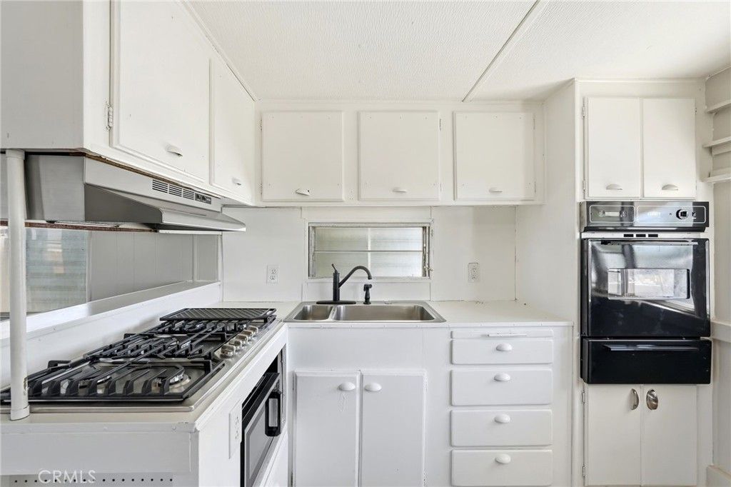 Image 16 of property listing at 2150 S San Jacinto Avenue 19, San Jacinto, CA 92583