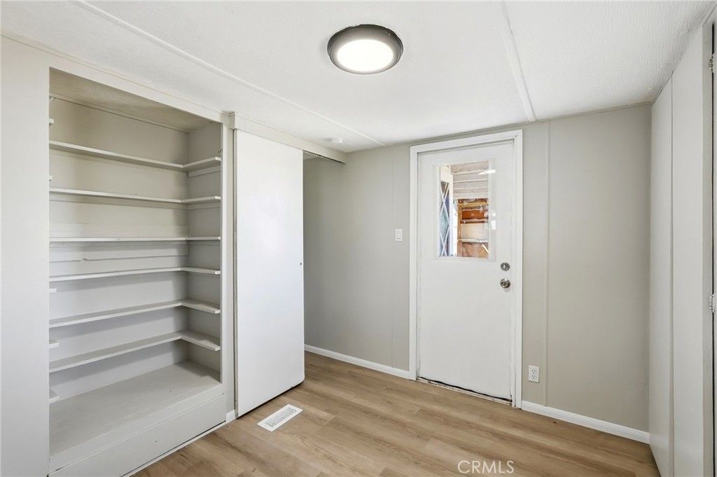 Image 19 of property listing at 2150 S San Jacinto Avenue 19, San Jacinto, CA 92583