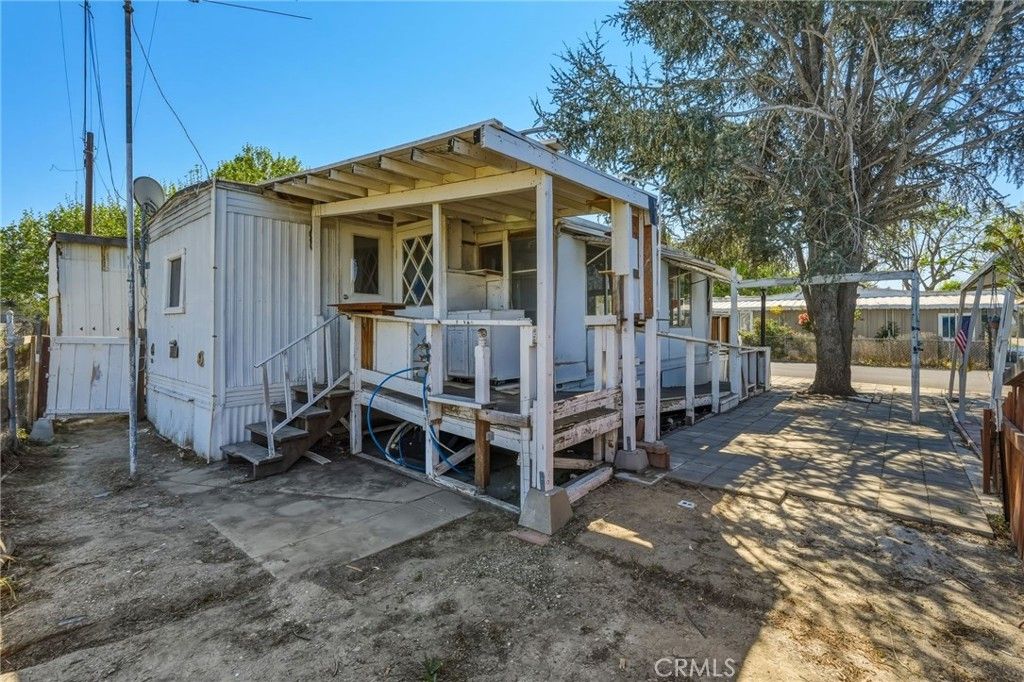 Image 21 of property listing at 2150 S San Jacinto Avenue 19, San Jacinto, CA 92583