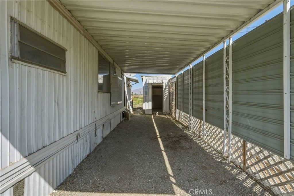Image 5 of property listing at 2150 S San Jacinto Avenue 19, San Jacinto, CA 92583