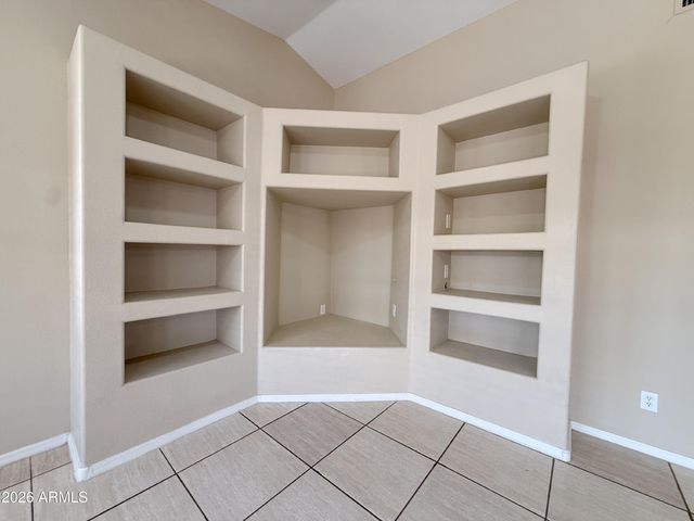 9821 W YUKON Drive, Peoria, AZ 85382