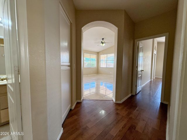 9821 W YUKON Drive, Peoria, AZ 85382