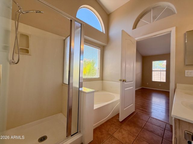 9821 W YUKON Drive, Peoria, AZ 85382