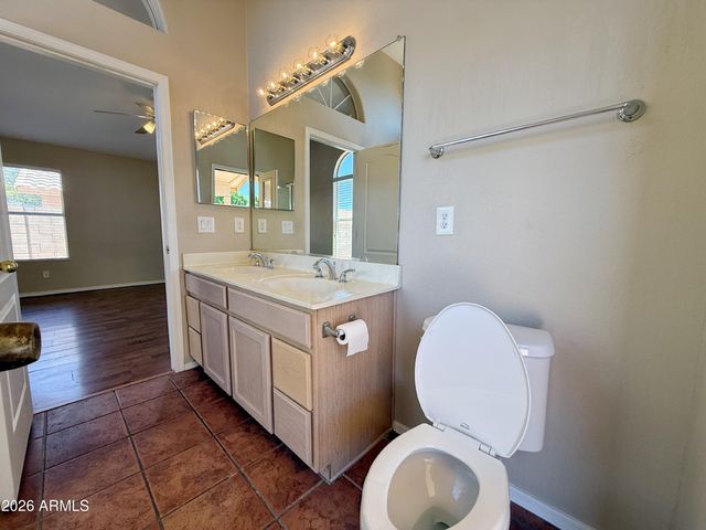 9821 W YUKON Drive, Peoria, AZ 85382