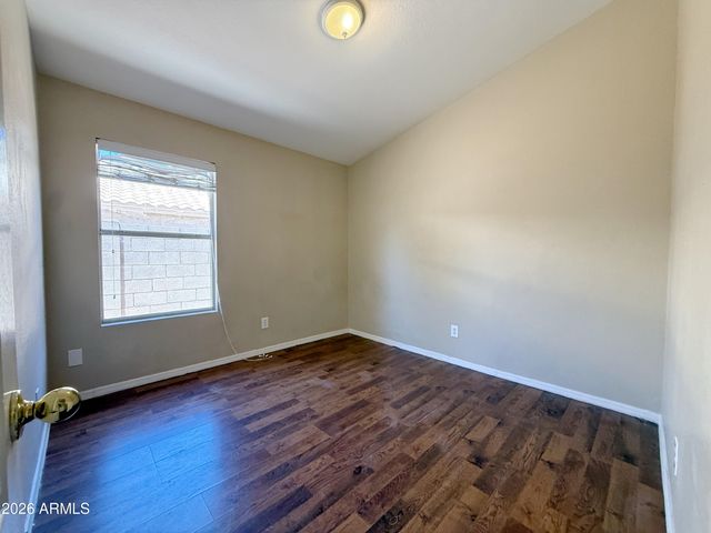 9821 W YUKON Drive, Peoria, AZ 85382