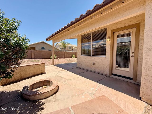 9821 W YUKON Drive, Peoria, AZ 85382
